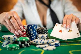 kakap slot app interface showing live dealers and game menu
